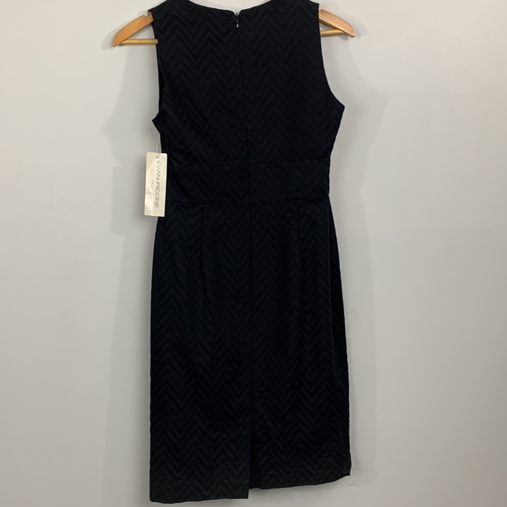 NEW Evan PiconeTextured Waves V-Neck Bishop Sheath Dress Black Size 6 $99 - Picture 3 of 15